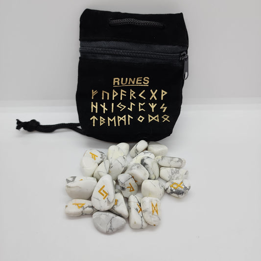 Runes White Howlite