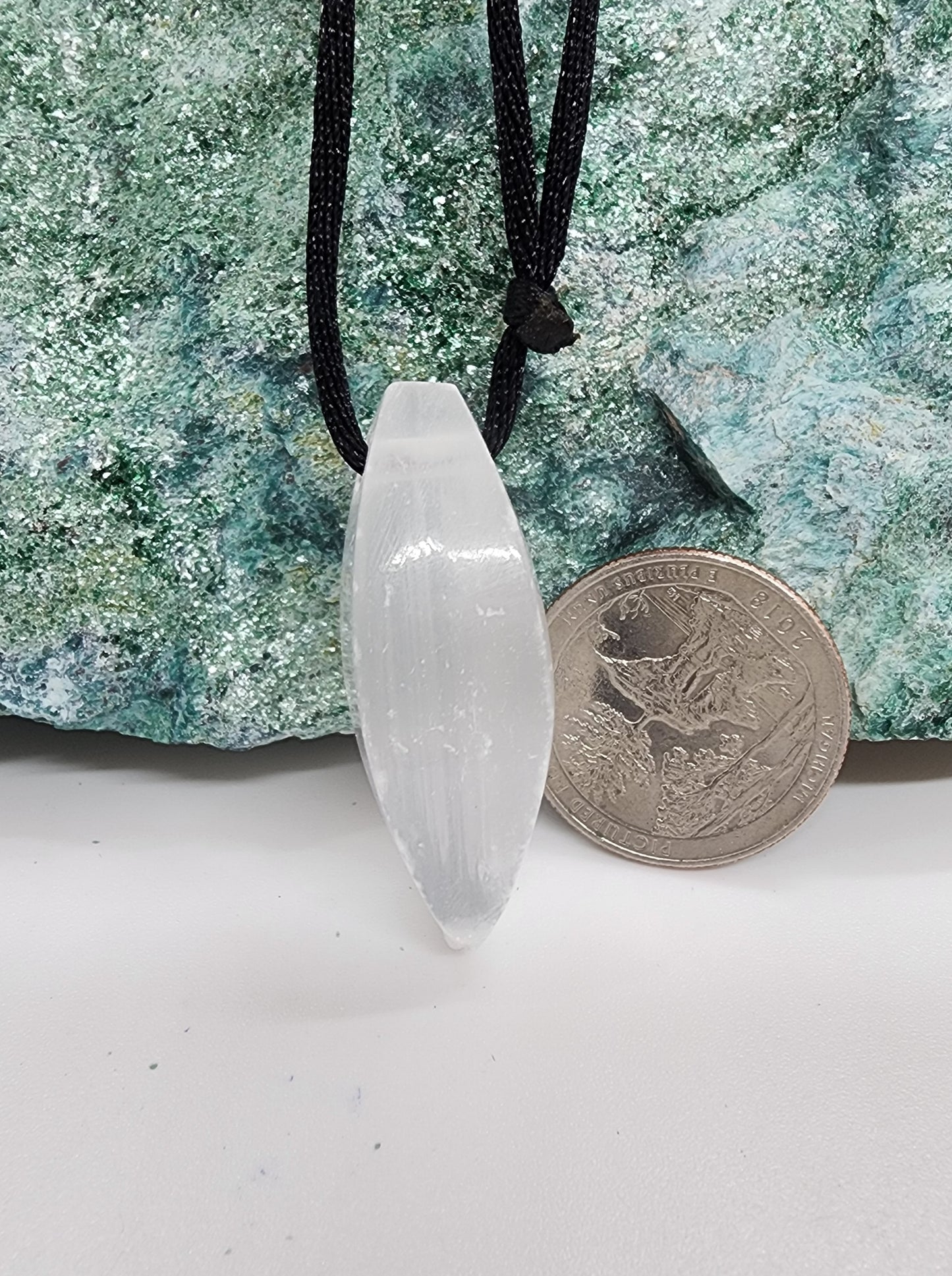 Drilled Pendant Selenite/Satin Spar